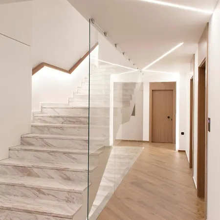 1910 Lifestyle Vólos